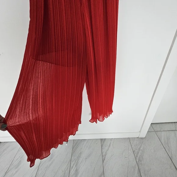 ZARA Red Pleated Flowey Spaghetti Strap Cropped One-piece Jumper - Picture 7 of 9